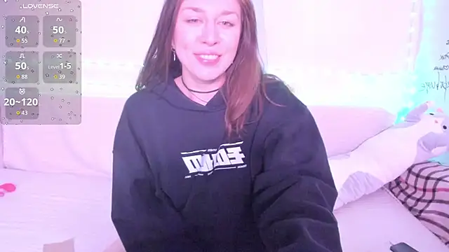 Snapshot of Lil_Foxy9 chatting on 05-20-26, 07:53 Lil Foxy9 online show from 05-20-26, 07:53