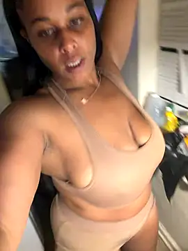 yummy0322 online show from 10-19-25, 12:11