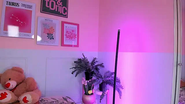 Camila Rivers online show from 03-28-26, 04:34