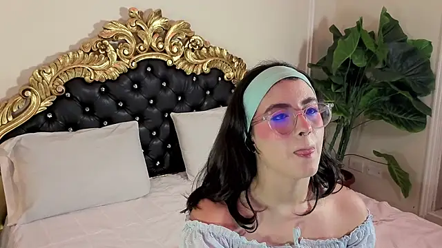 LiLLiAnderson online show from 04-08-26, 11:43