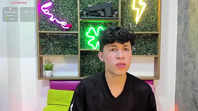 Axel  Evans online show from 04-18-26, 12:20