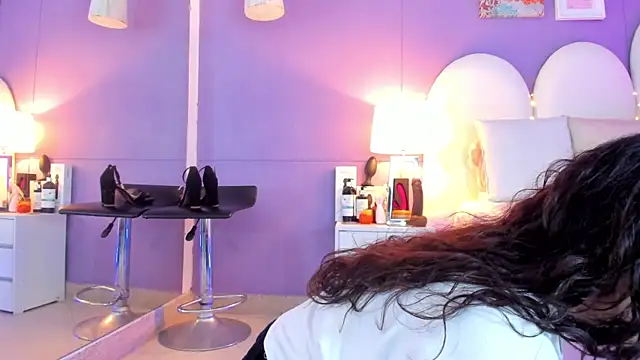 my aleja  online show from 01-16-26, 01:37