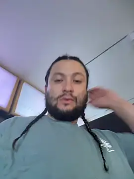Snapshot of You-father chatting on 07-01-26, 10:17 You-father online show from 07-01-26, 10:17