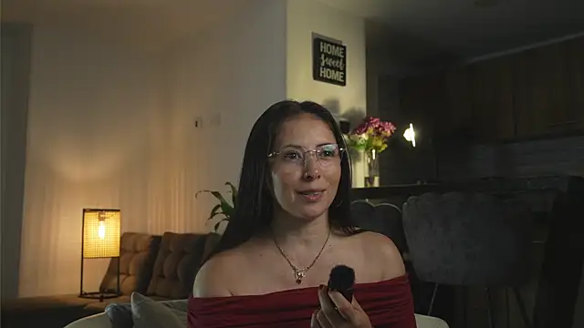 alana gasparini online show from 11-16-25, 02:39