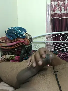 Snapshot of dhanshri143 chatting on 10-26-25, 11:05 dhanshri143 online show from 10-26-25, 11:05