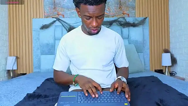 pipedark  online show from 10-30-25, 03:19