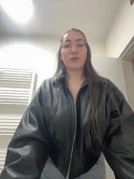 Kylie Kathy online show from 06-08-26, 01:39