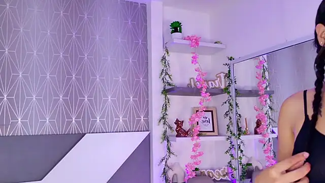 Snapshot of Celine_Lee chatting on 09-10-25, 05:13 Celine Lee online show from 09-10-25, 05:13