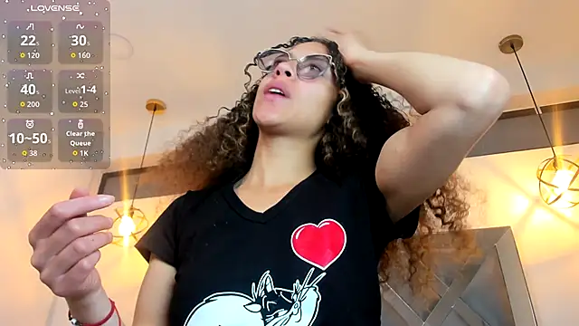 Hanna Cornee  online show from 10-09-25, 01:42