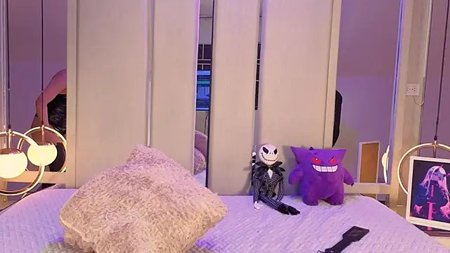 VesperVelvet online show from 10-16-25, 08:43