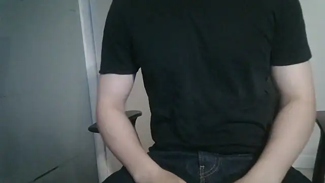 111owo111 online show from 05-17-26, 02:46