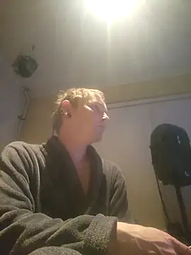 piercingpik online show from 04-20-26, 08:10