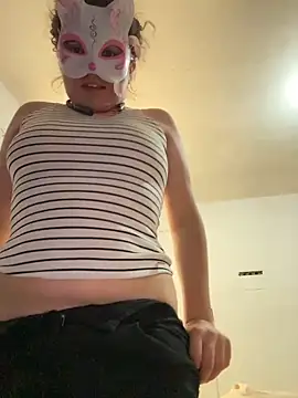 Snapshot of Lucy_YupiSweet chatting on 03-15-26, 06:47 Lucy YupiSweet online show from 03-15-26, 06:47