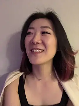 AikoYamada online show from 10-27-25, 05:55