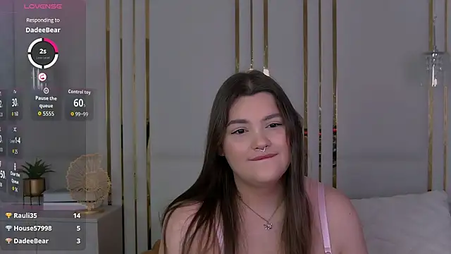 EmilyHyde online show from 10-09-25, 09:02