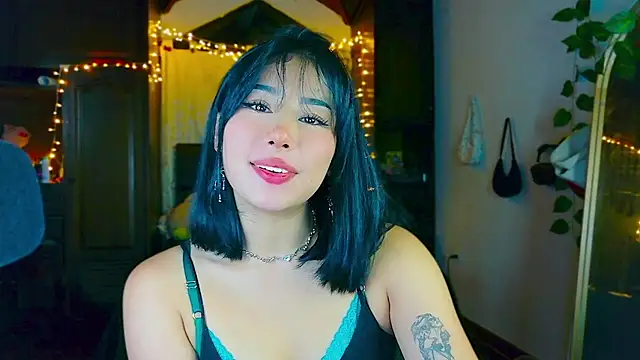 Snapshot of Shisuku_Sophi chatting on 04-26-26, 01:14 Shisuku Sophi online show from 04-26-26, 01:14