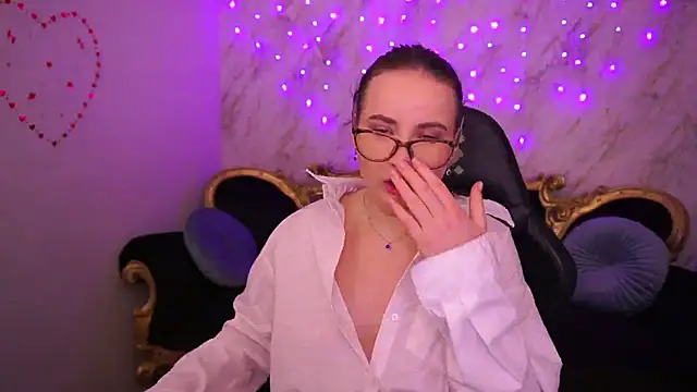 SofieBloom online show from 03-05-26, 01:23