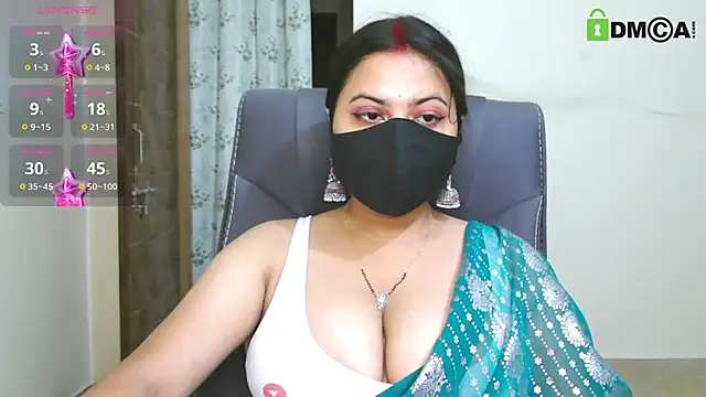 Snapshot of SassyWildCouple chatting on 06-04-26, 05:41 SassyWildCouple online show from 06-04-26, 05:41