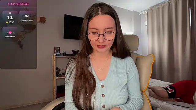 wwow meow online show from 10-11-25, 06:34