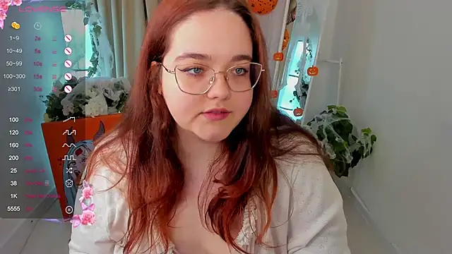 Neko Moor online show from 10-29-25, 08:43