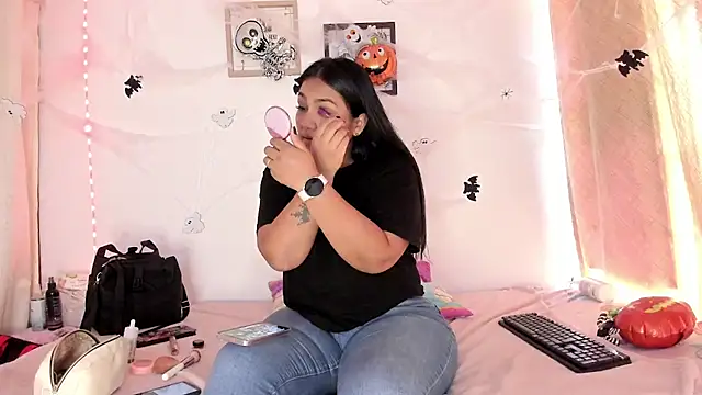 selena jhonson online show from 11-02-25, 01:24