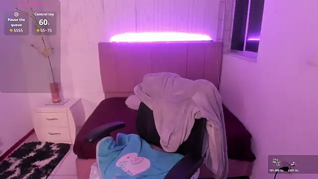 anna moon11 online show from 12-05-25, 07:39