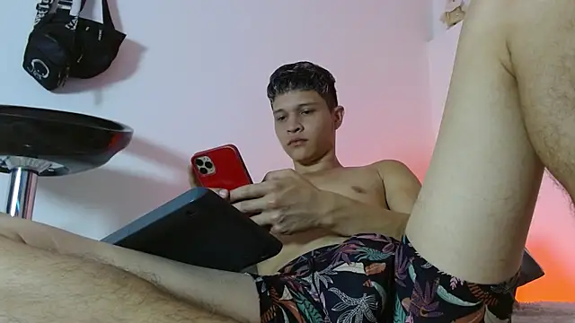 Twinkcock22 online show from 04-19-26, 07:18