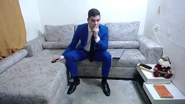 Victor Maitland online show from 12-16-25, 03:44