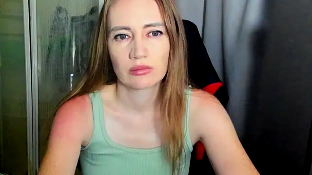 JessFoxxx online show from 06-18-26, 02:56