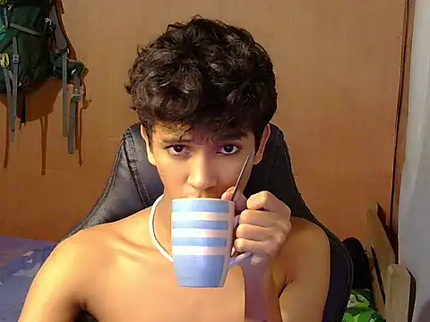 kenbigcockxx online show from 01-12-26, 07:30