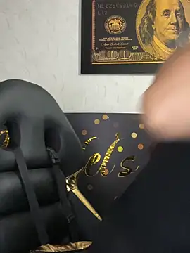 candy  fox  online show from 10-05-25, 12:58