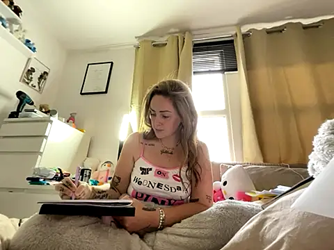 Snapshot of SofiaaBlackk chatting on 11-04-25, 03:11 SofiaaBlackk online show from 11-04-25, 03:11