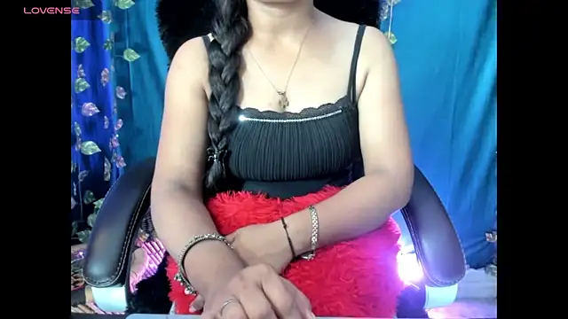Snapshot of Forever_Love2025 chatting on 09-13-25, 06:57 Forever Love2025 online show from 09-13-25, 06:57