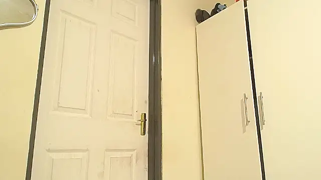 Goddessberry online show from 11-10-25, 03:49