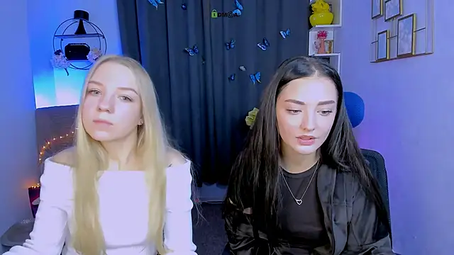 Snapshot of miki-niki chatting on 10-01-25, 12:22 miki-niki online show from 10-01-25, 12:22