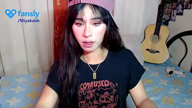 Snapshot of chakababe chatting on 05-27-26, 01:41 chakababe online show from 05-27-26, 01:41