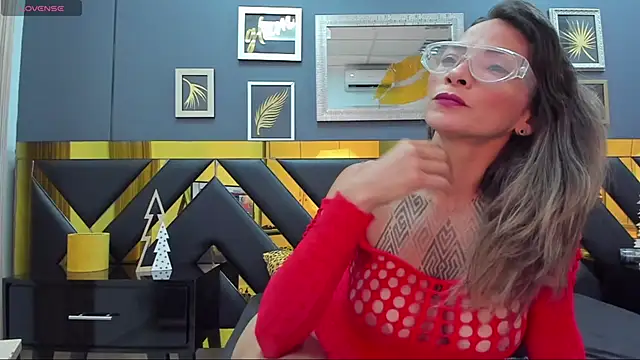 Kaya Tate online show from 11-26-25, 07:26