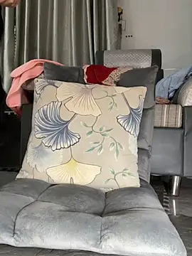 meiiijr55 online show from 11-23-25, 05:29