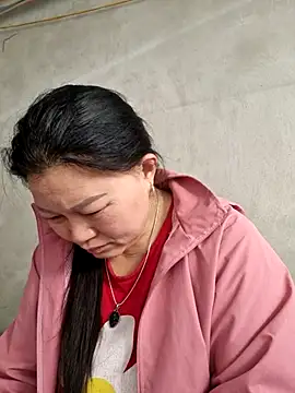 yoowwmr online show from 12-21-25, 01:35