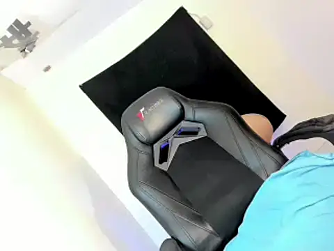 SexualDesire1x online show from 04-13-26, 03:28