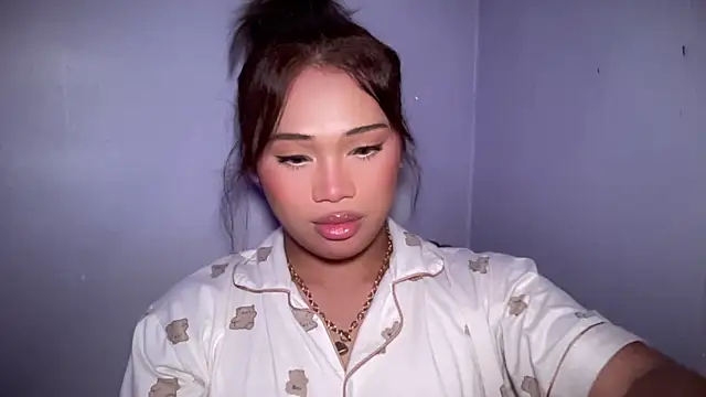Exotic alyssa69 online show from 05-13-26, 06:16