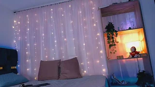 anitaglow online show from 10-15-25, 02:11