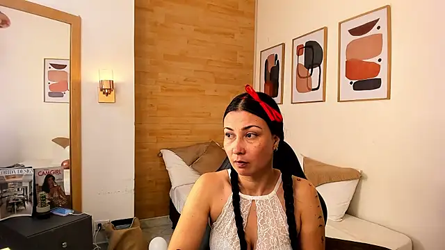 Alexia milf  online show from 10-19-25, 11:44
