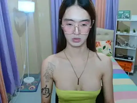 XxTsUncutAskaxX online show from 05-27-26, 04:15