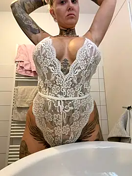 Jasmina-Joy online show from 11-17-25, 05:02