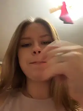 Tomyris yuki online show from 02-25-26, 10:08