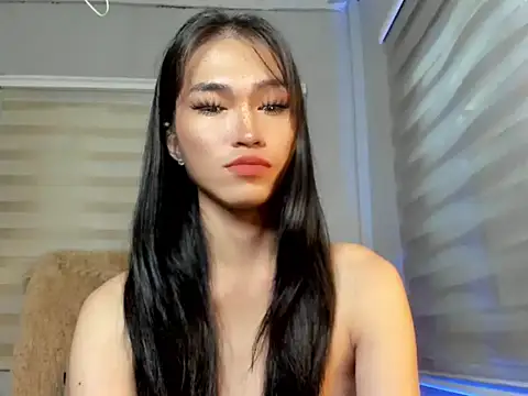 Snapshot of lovelychanel69xx chatting on 09-17-25, 10:33 lovelychanel69xx online show from 09-17-25, 10:33