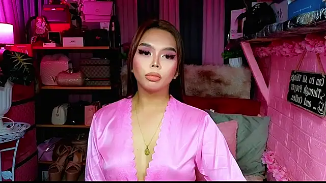 MoniqueCeleste online show from 11-04-25, 01:59