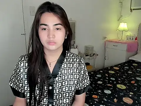 Snapshot of Alovelydoll_nica chatting on 05-13-26, 03:26 Alovelydoll nica online show from 05-13-26, 03:26