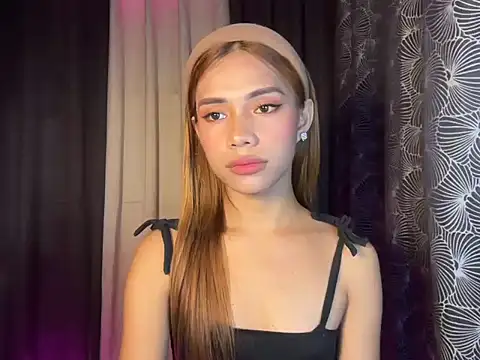 Lovelynikki03 online show from 01-19-26, 04:22